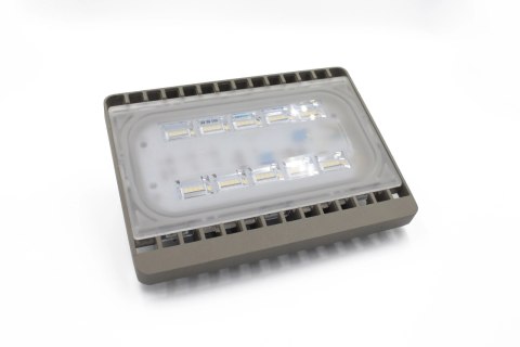 Naświetlacz halogen LED 30W 5700K 3000lm kąt świecenia 120° Naświetlacz halogen LED 30W 5700K 3000lm kąt świecenia 120°