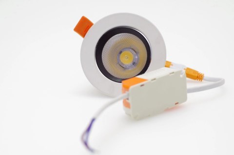Oczko oprawa sufitowa Downlight COB 7W 3000K 700lm 230V Oczko oprawa sufitowa Downlight COB 7W 3000K 700lm 230V