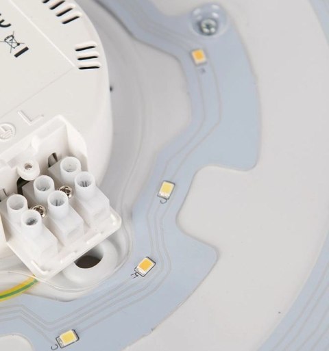 Plafon LED natynkowy 21W 2625lm ze zmienną barwą światła Plafon LED natynkowy 21W 2625lm ze zmienną barwą światła