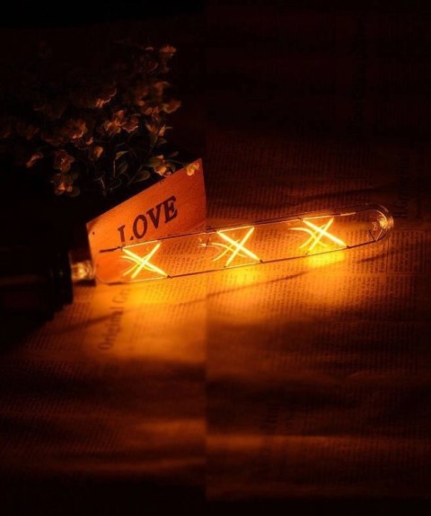 Żarówka vintage retro Edison Filament LED 6W T225 E27 2300K amber barwa ciepła Żarówka vintage retro Edison Filament LED 6W T225 E27 2300K amber barwa ciepła